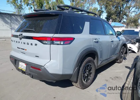 2025 Nissan Pathfinder Rock Creek 4Wd z USA, uszkodzony, nr VIN 5N1DR3BD5SC206548